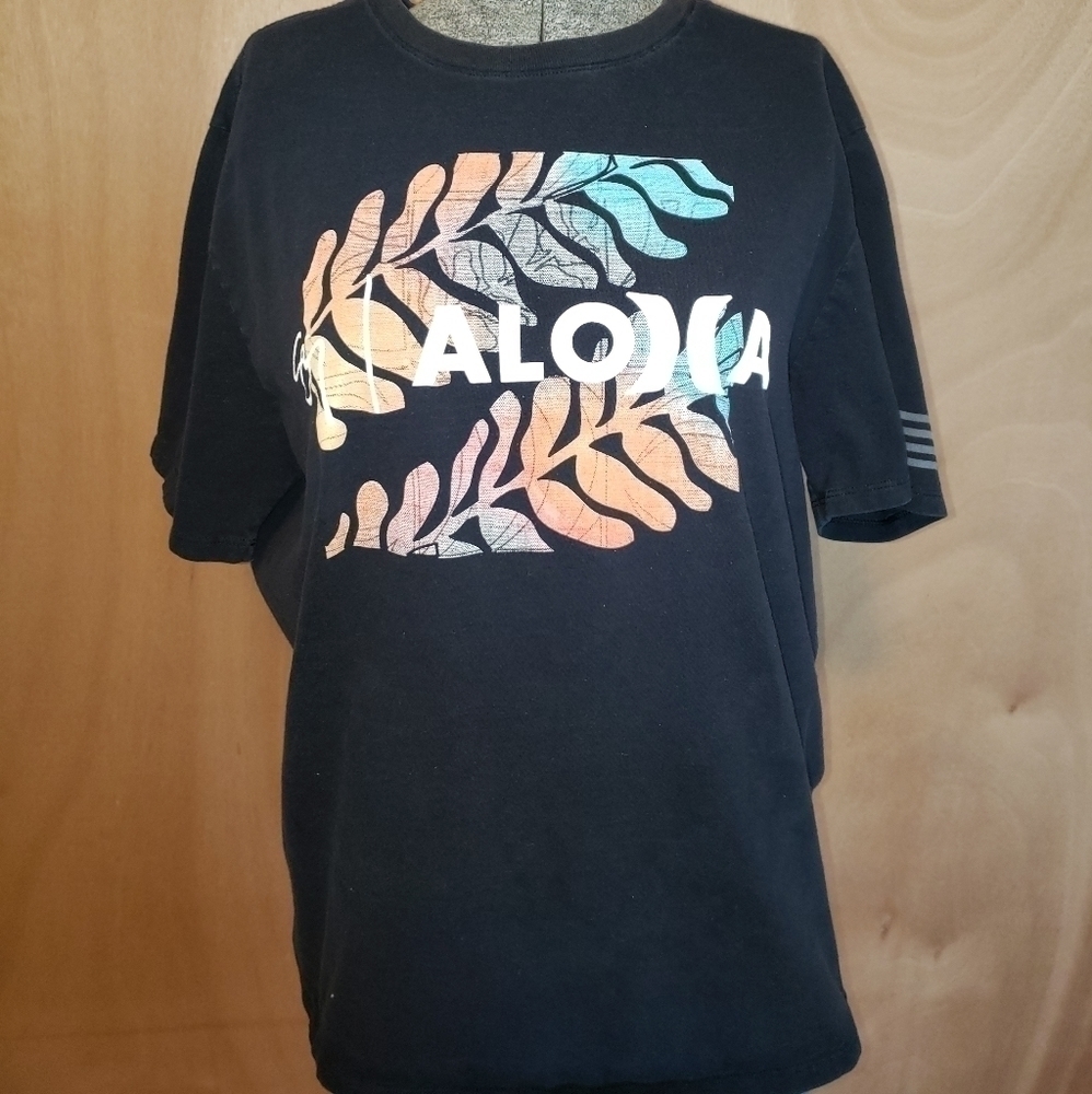 𝅺HURLEY Tshirt